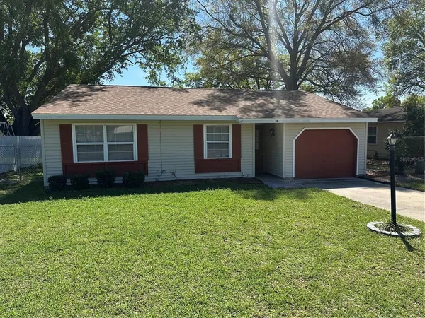$1,250 | 5 Spring Loop Circle, Ocala, FL 34472
