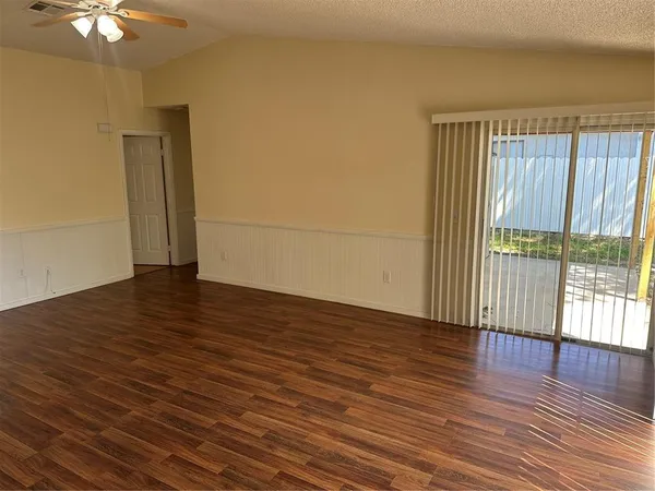 $1,250 | 5 Spring Loop Circle, Ocala, FL 34472