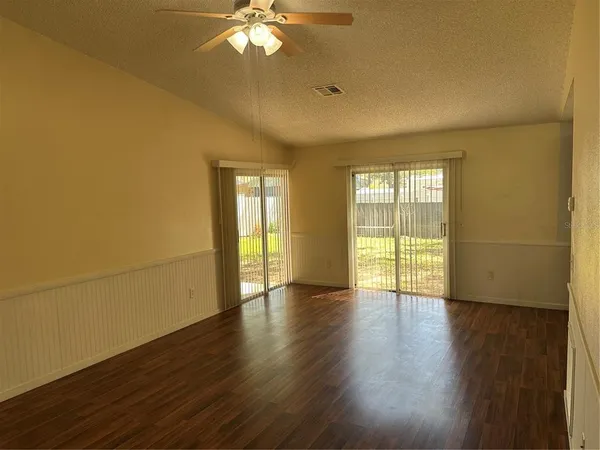 $1,250 | 5 Spring Loop Circle, Ocala, FL 34472