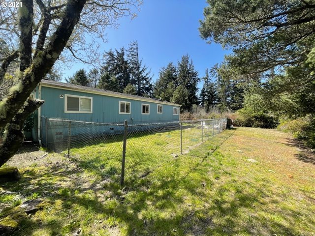 4677 Heceta Beach Road Florence, OR 97439 - Photo 7 of 15 Gallery Image 7