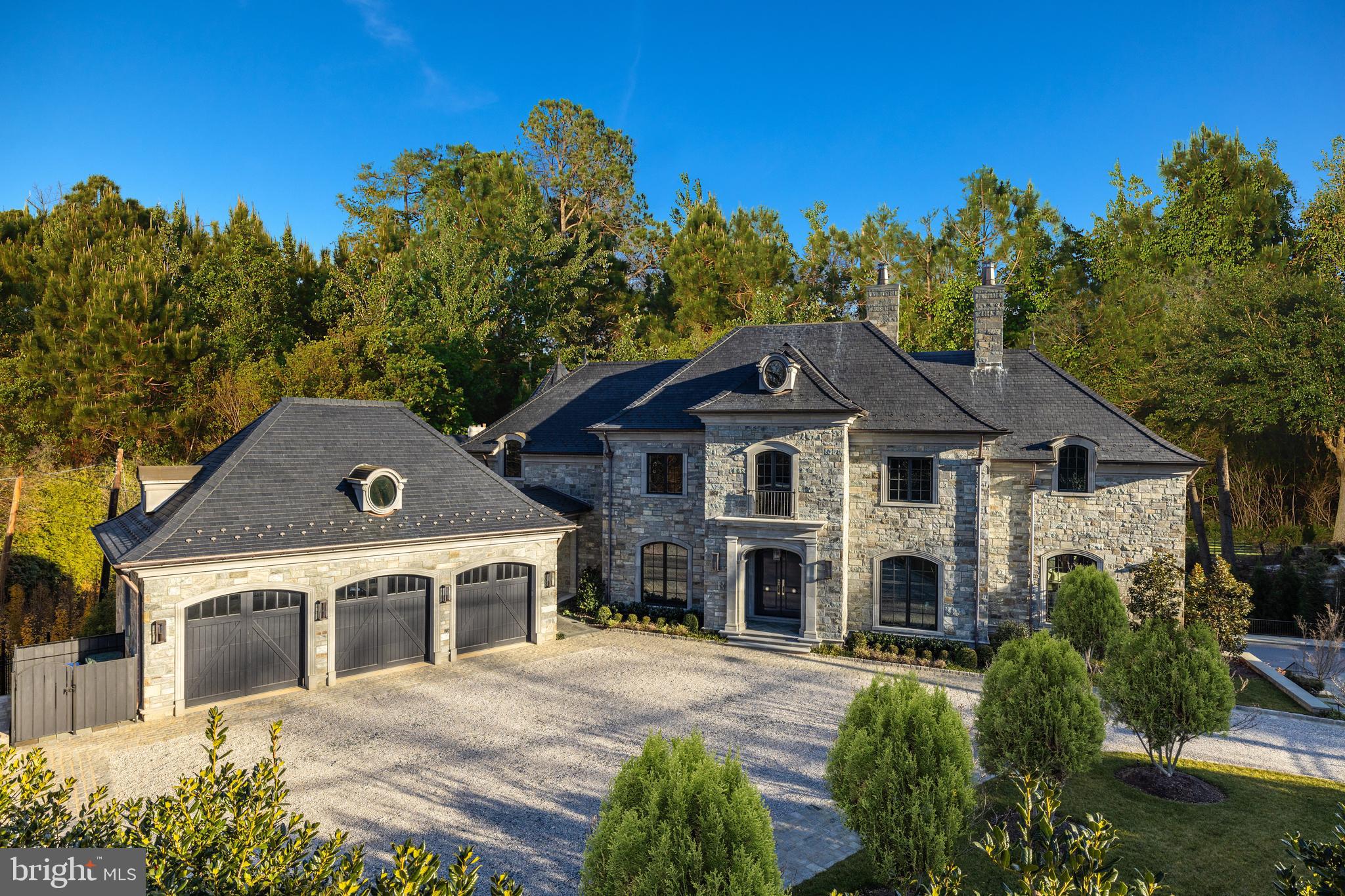 2425 Foxhall Road Northwest, Washington, DC 20007 Compass