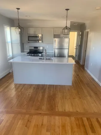 $1,895 | 30 Hemans Street, Unit 2, Worcester, MA 01605