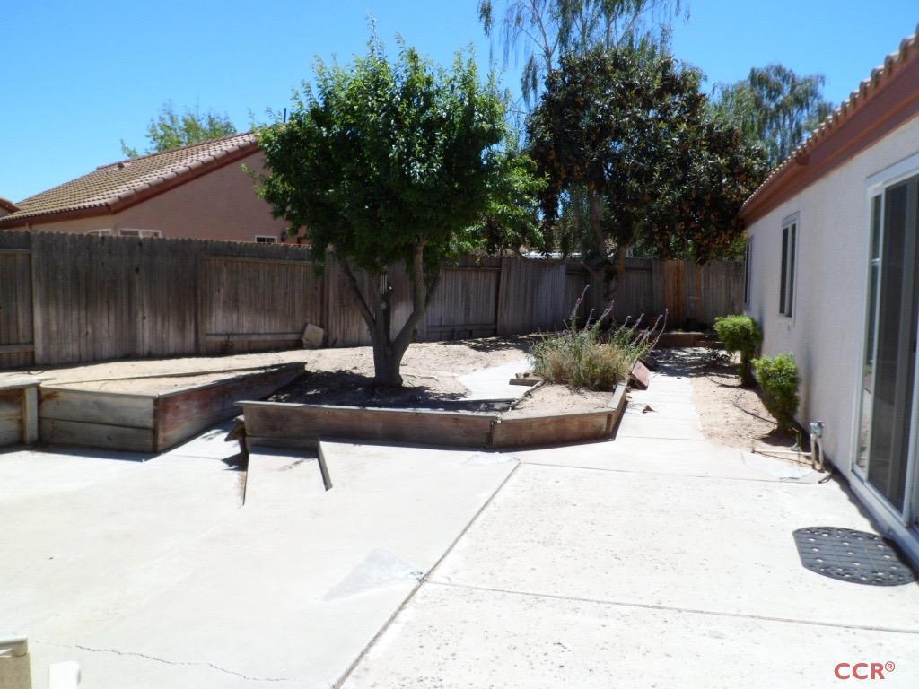 1434 Roper Way Santa Maria, CA 93455 - Photo 16 of 18 a view of a bench in the patio