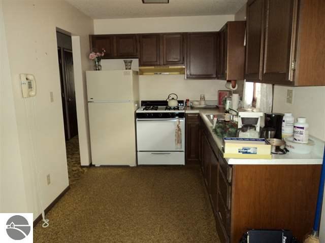 3671 Weber Road Traverse City, MI 49696 - Photo 5 of 25 1739181-4.JPG