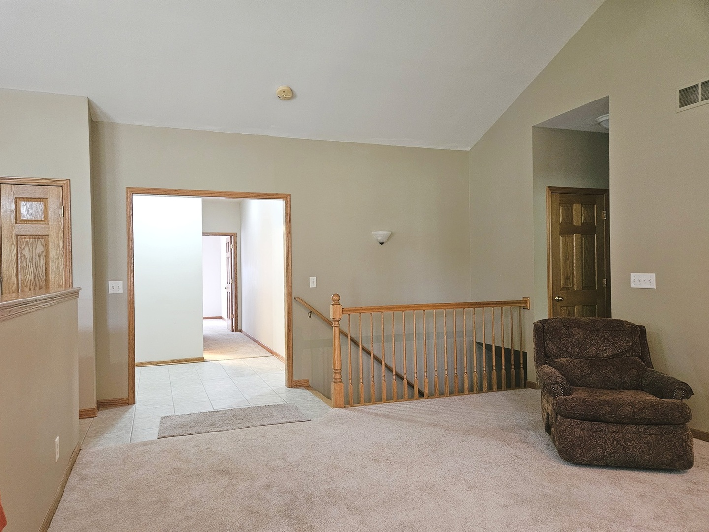 1670 Overlook Drive Dixon, IL 61021 - Photo 12 of 36 a living room with furniture and a window