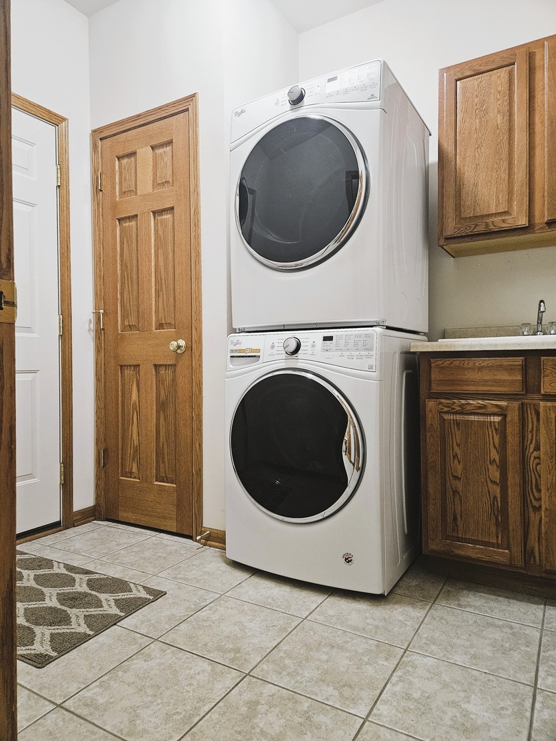 1670 Overlook Drive Dixon, IL 61021 - Photo 21 of 36 a view of a storage & utility room with a washer dryer