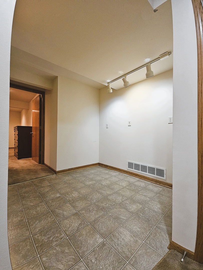 1670 Overlook Drive Dixon, IL 61021 - Photo 26 of 36 a view of an empty room