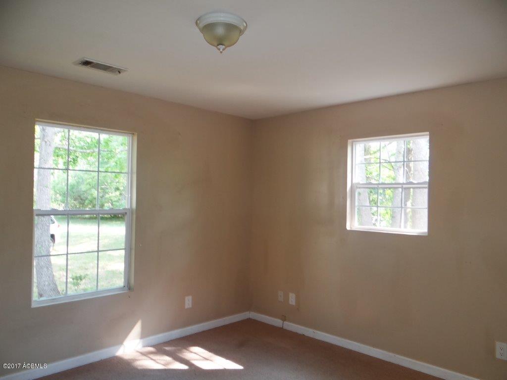 5611 Bees Creek Road Ridgeland, SC 29936 - Photo 6 of 12 BEDOROM