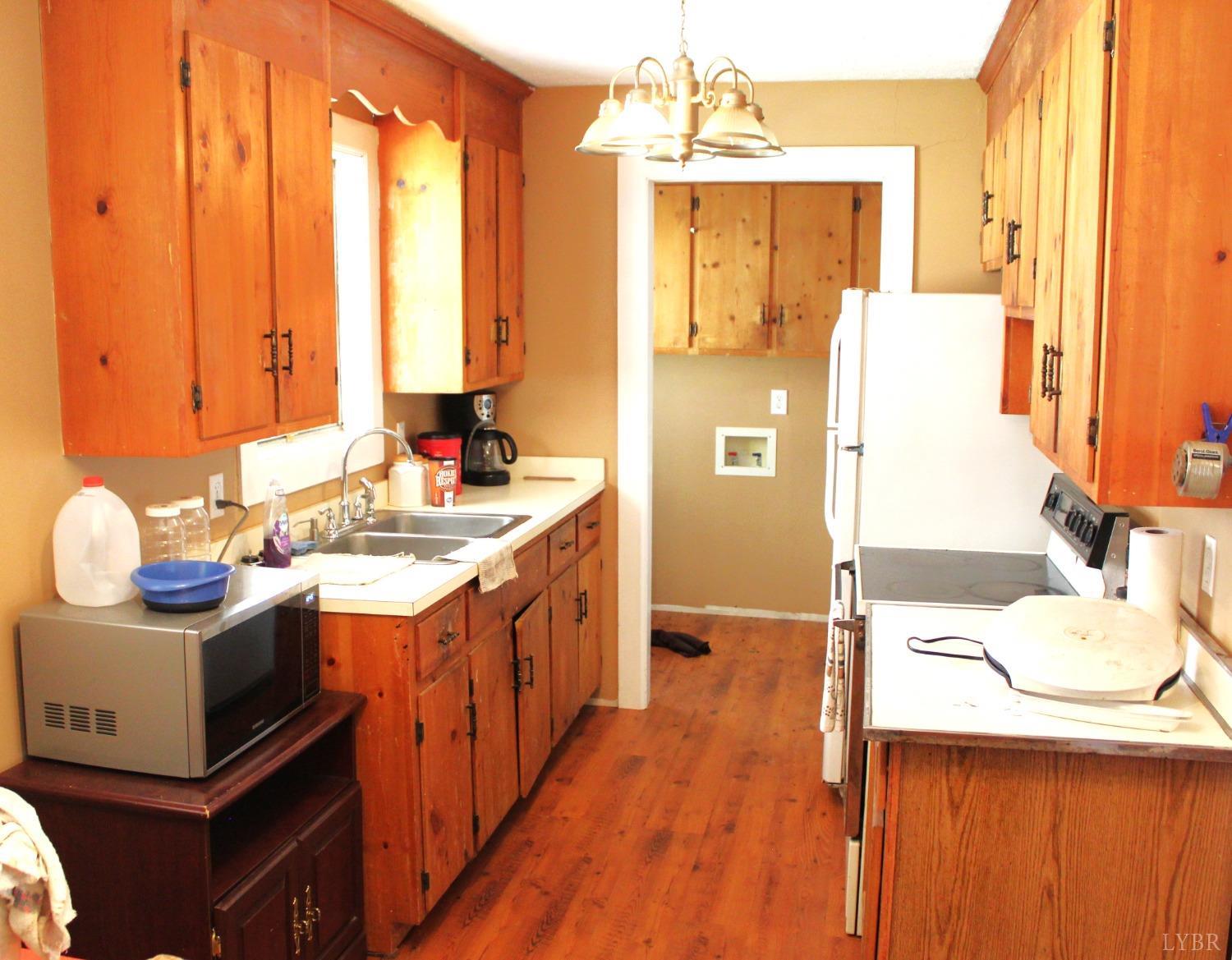 116 Wiggins Spring Road Vesuvius, VA 24483 - Photo 3 of 28 Gallery Image 3
