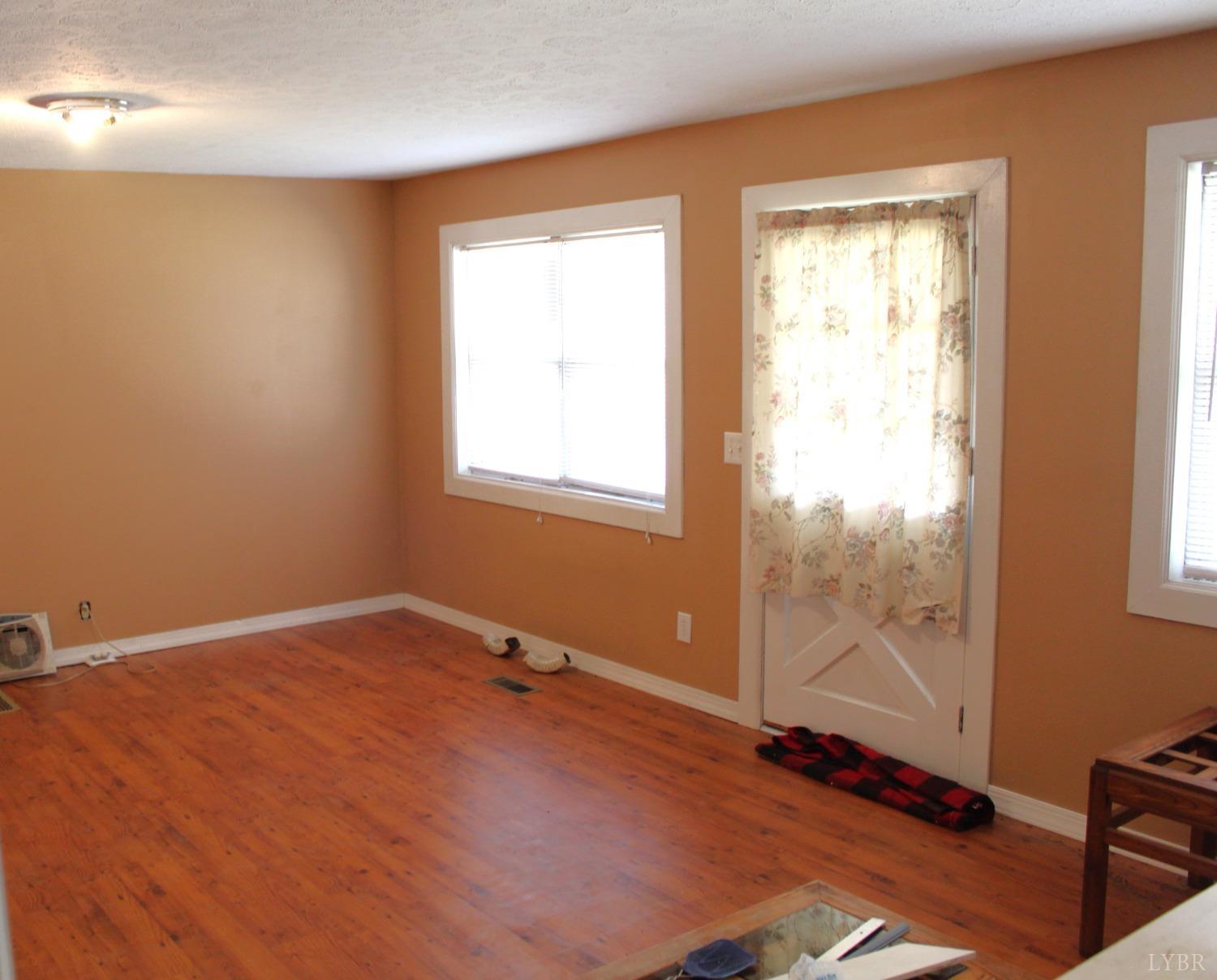 116 Wiggins Spring Road Vesuvius, VA 24483 - Photo 4 of 28 Gallery Image 4