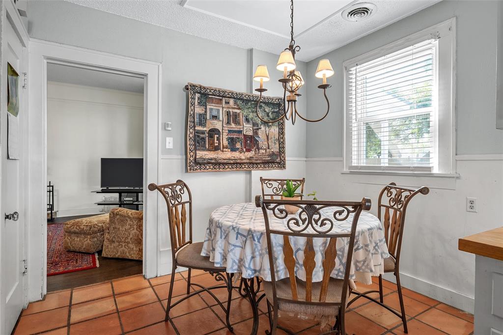 2514 Colcord Avenue Waco, TX 76707 - Photo 11 of 40