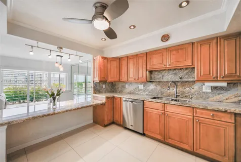 $335,000 | 400 Diplomat Parkway, Unit 704, Hallandale Beach, FL 33009