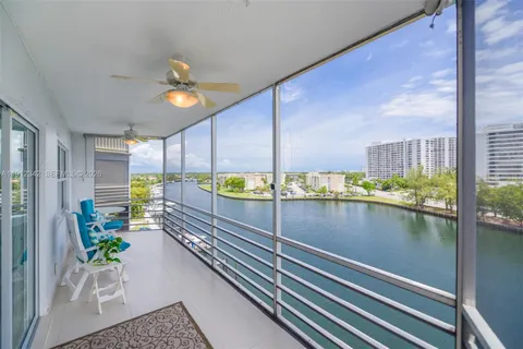 $335,000 | 400 Diplomat Parkway, Unit 704, Hallandale Beach, FL 33009