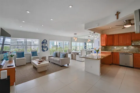 $335,000 | 400 Diplomat Parkway, Unit 704, Hallandale Beach, FL 33009