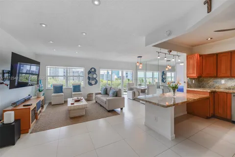 $335,000 | 400 Diplomat Parkway, Unit 704, Hallandale Beach, FL 33009