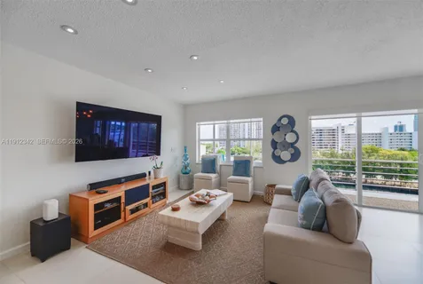 $335,000 | 400 Diplomat Parkway, Unit 704, Hallandale Beach, FL 33009