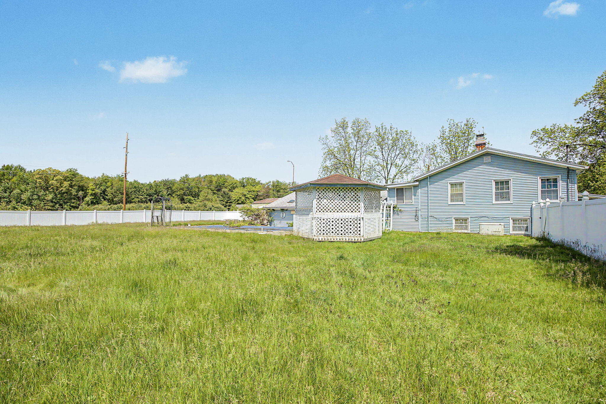 11595 4 Mile Road Battle Creek, MI 49015 - Photo 33 of 36 36-web-or-mls-CQ1A2285