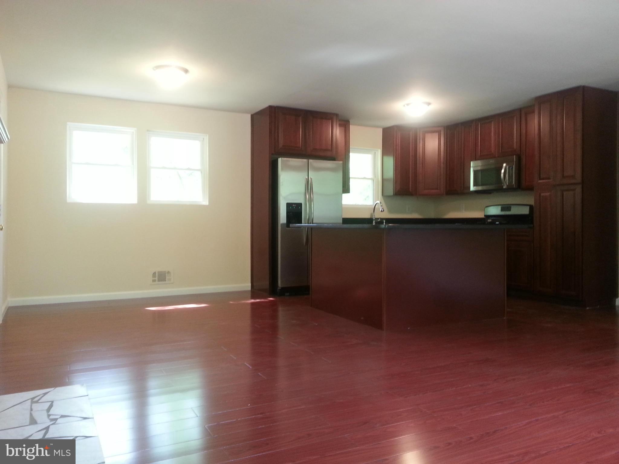 8402 Woodyard Road Clinton, MD 20735 - Photo 5 of 19 Dining Room