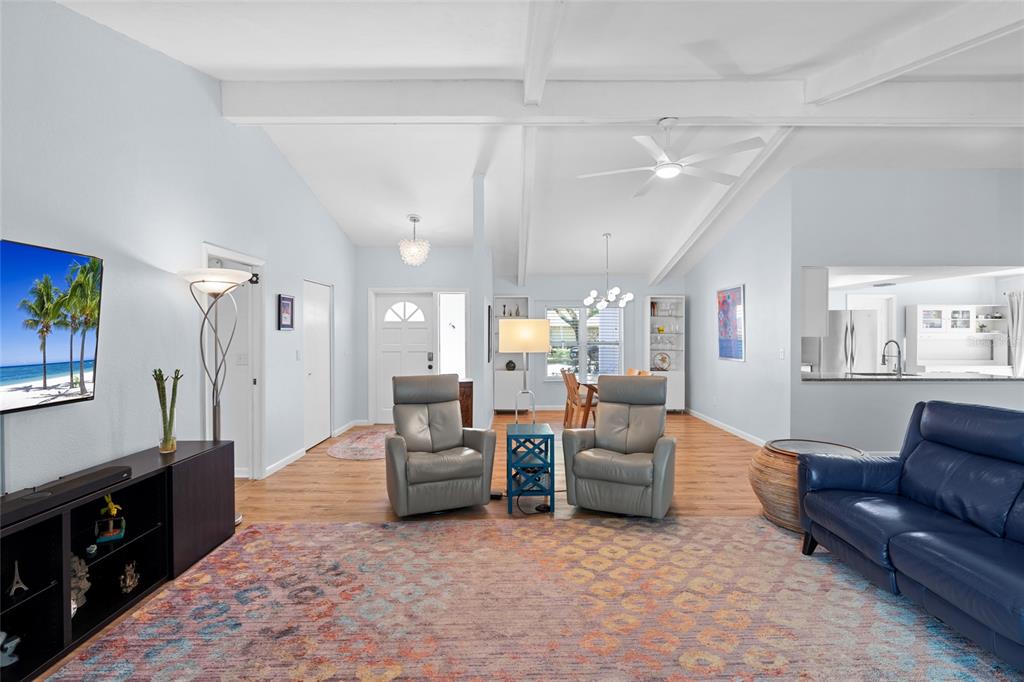 11368 93rd Street Largo, FL 33773 - Photo 12 of 42 Gallery Image 12
