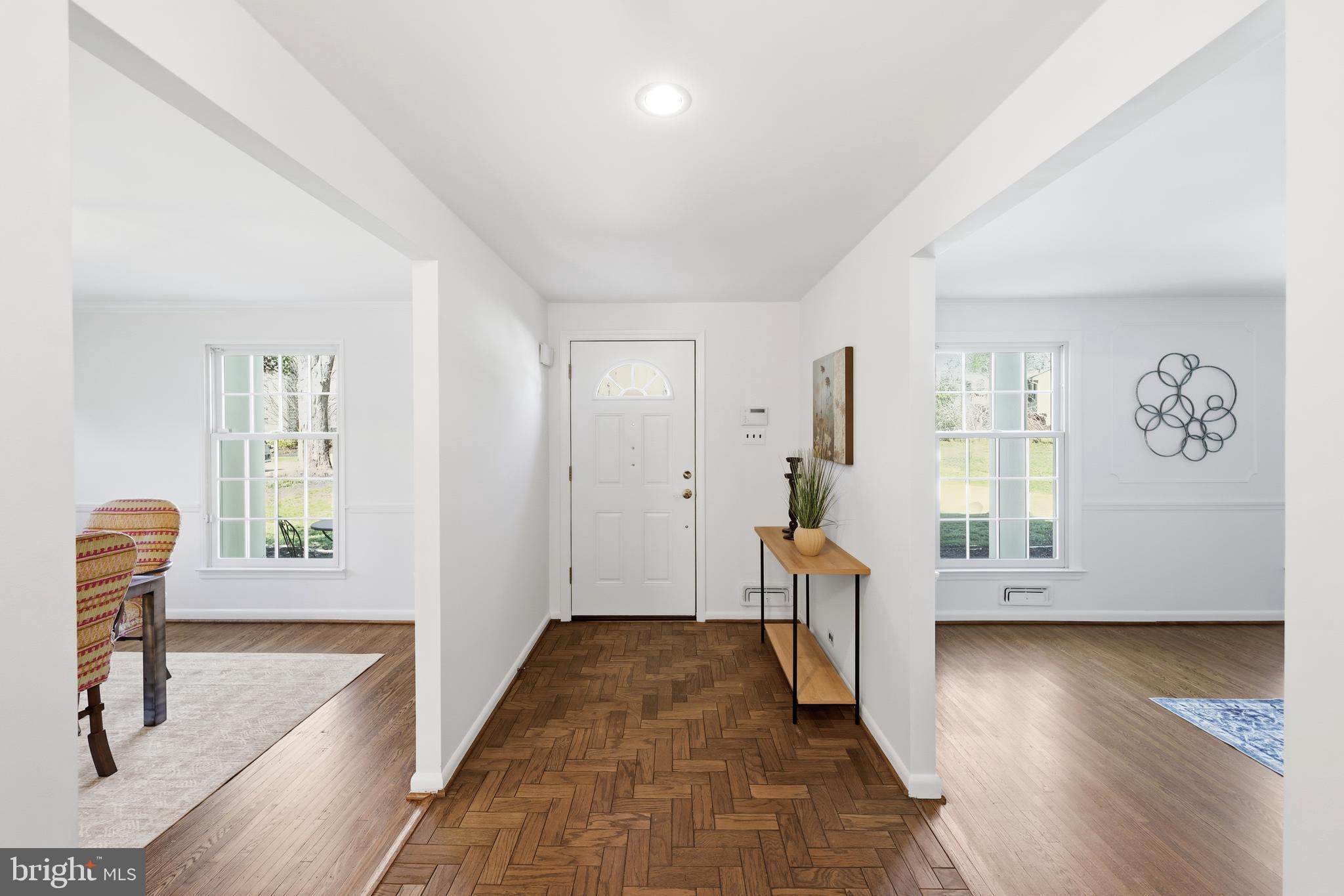 300 Sawmill Road Cherry Hill, NJ 08034 - Photo 3 of 47 Foyer