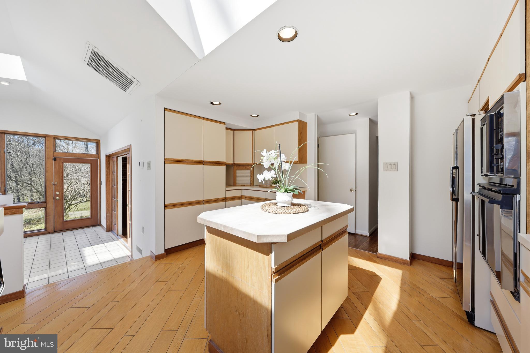 300 Sawmill Road Cherry Hill, NJ 08034 - Photo 10 of 47 Kitchen