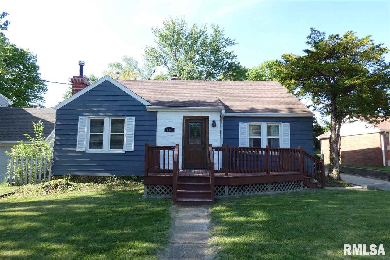 815 Morris Street Washington, IL 61571 - Photo 2 of 30