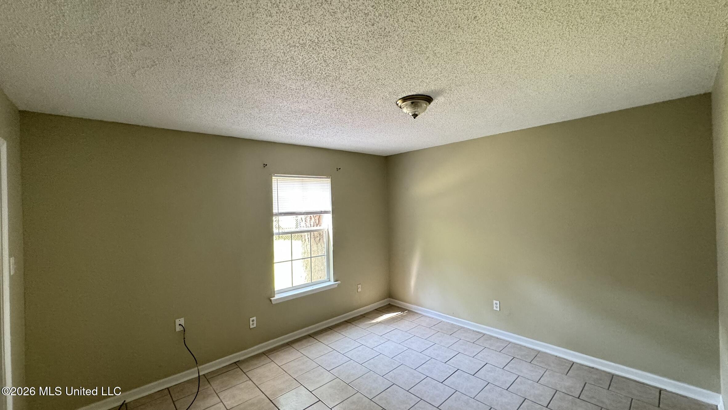 6443 Jasmine Street Moss Point, MS 39563 - Photo 5 of 7 IMG_3190