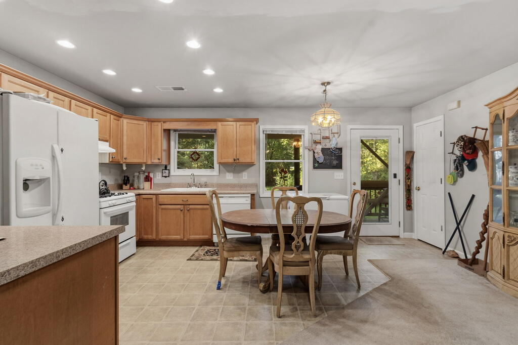 250 McCollum Road Ellijay, GA 30540 - Photo 5 of 42 Gallery Image 5