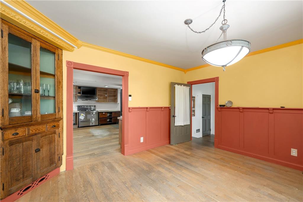 438 Main Street Prospect, PA 16052 - Photo 10 of 46 a view of a livingroom with furniture