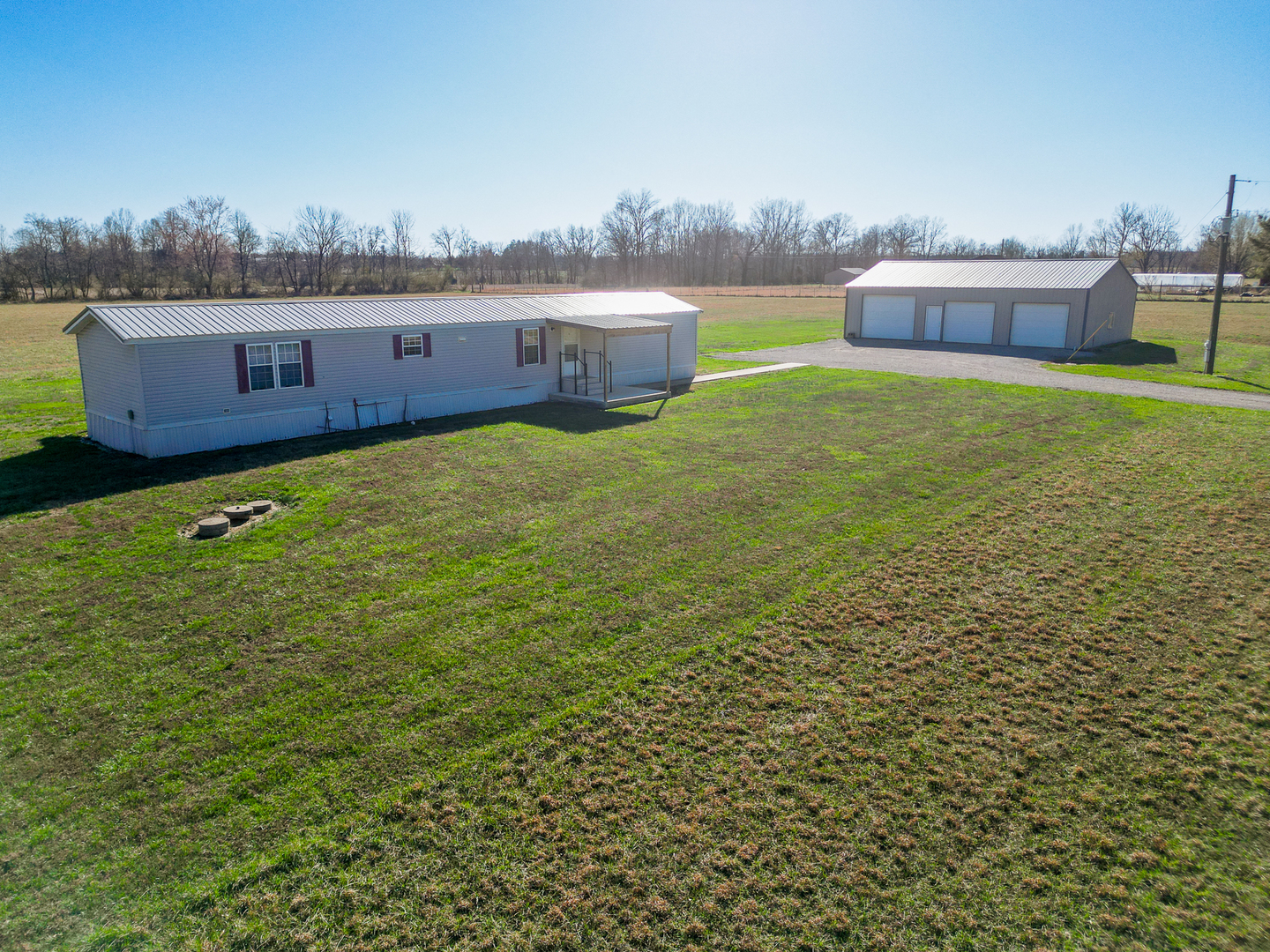 24555 Legion Road Stonefort, IL 62987 - Photo 7 of 41