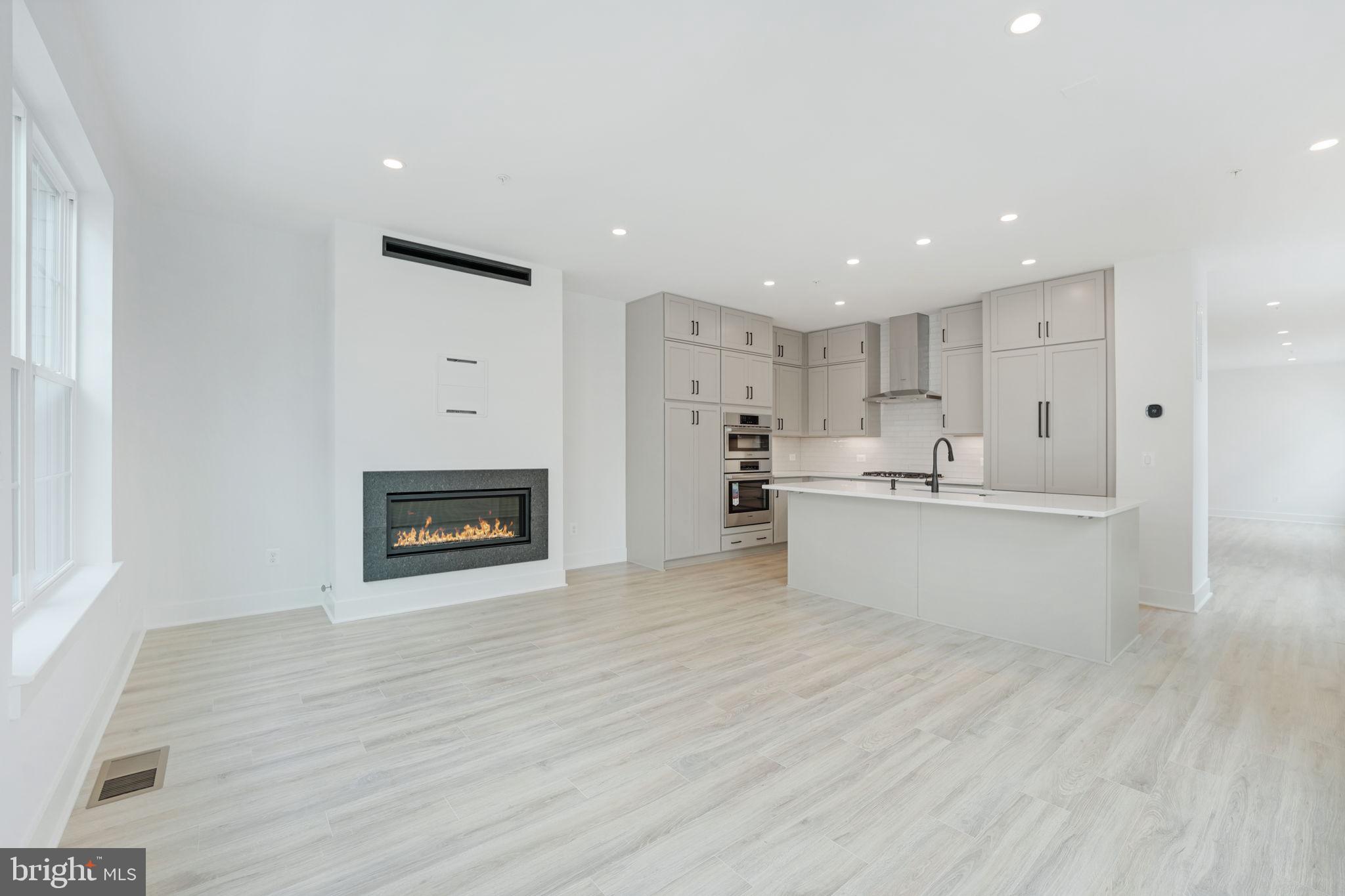 11232 Bunsen Street Reston, VA 20190 - Photo 11 of 52