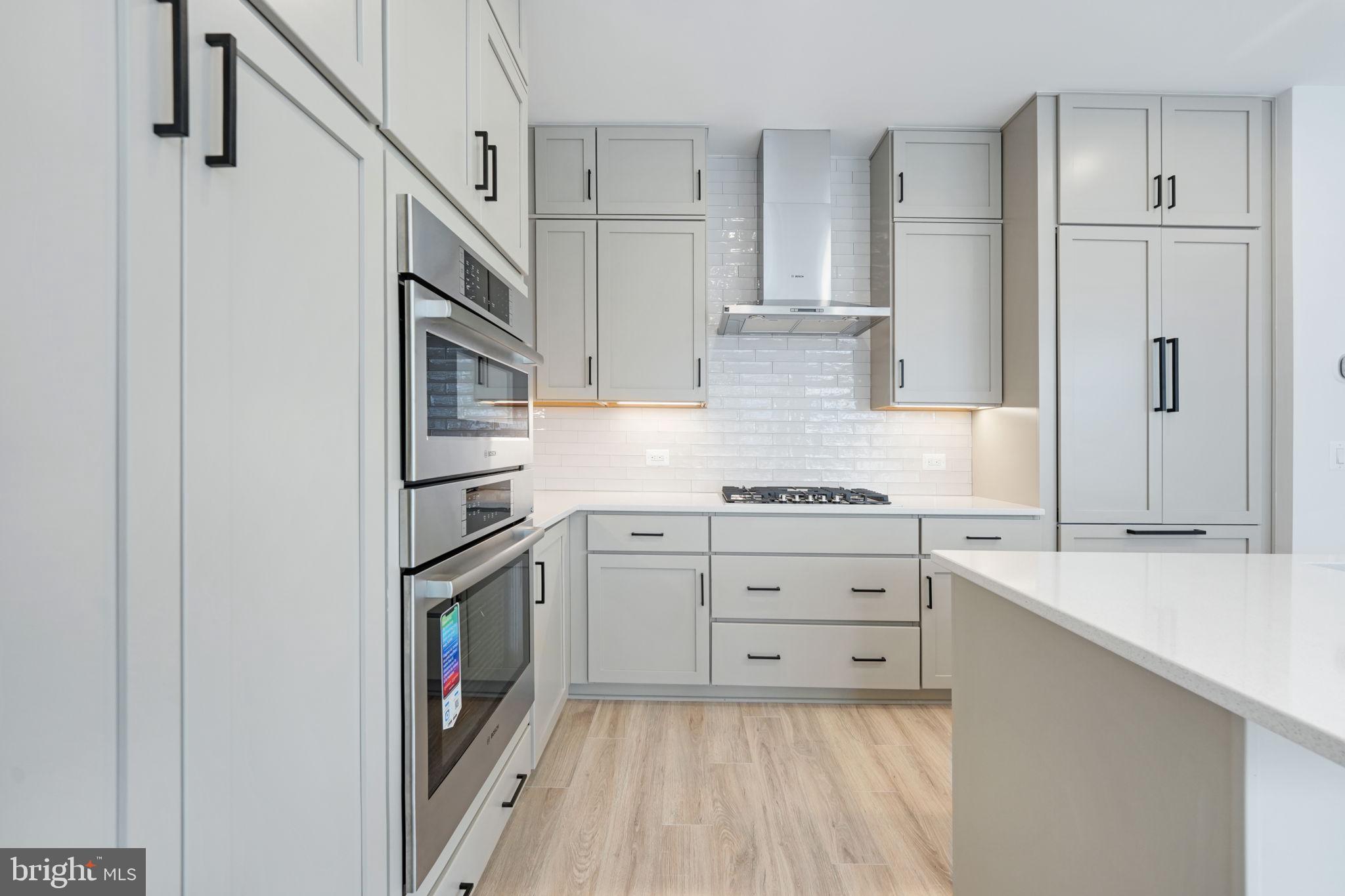 11232 Bunsen Street Reston, VA 20190 - Photo 12 of 52