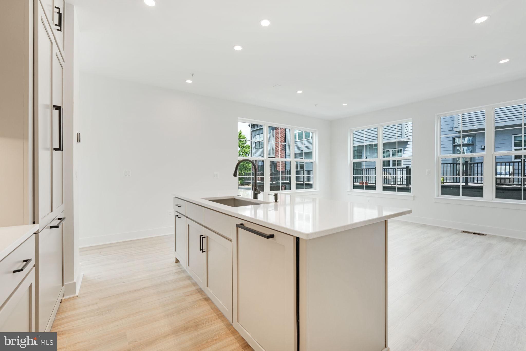 11232 Bunsen Street Reston, VA 20190 - Photo 14 of 52