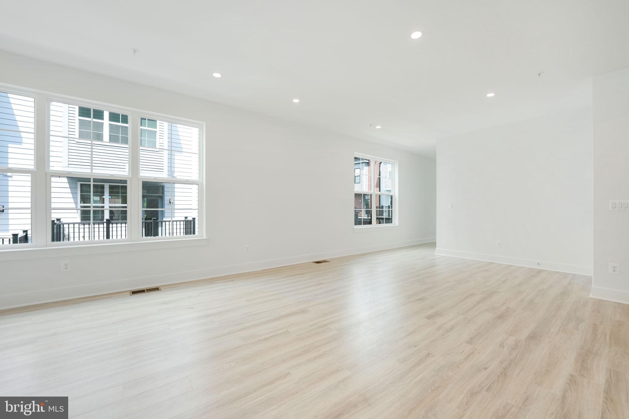 11232 Bunsen Street Reston, VA 20190 - Photo 18 of 52