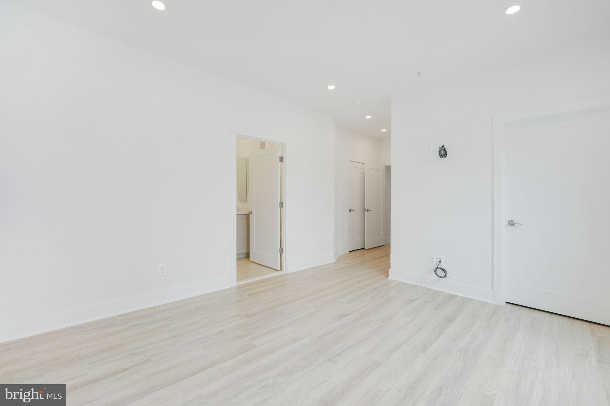 11232 Bunsen Street Reston, VA 20190 - Photo 26 of 52