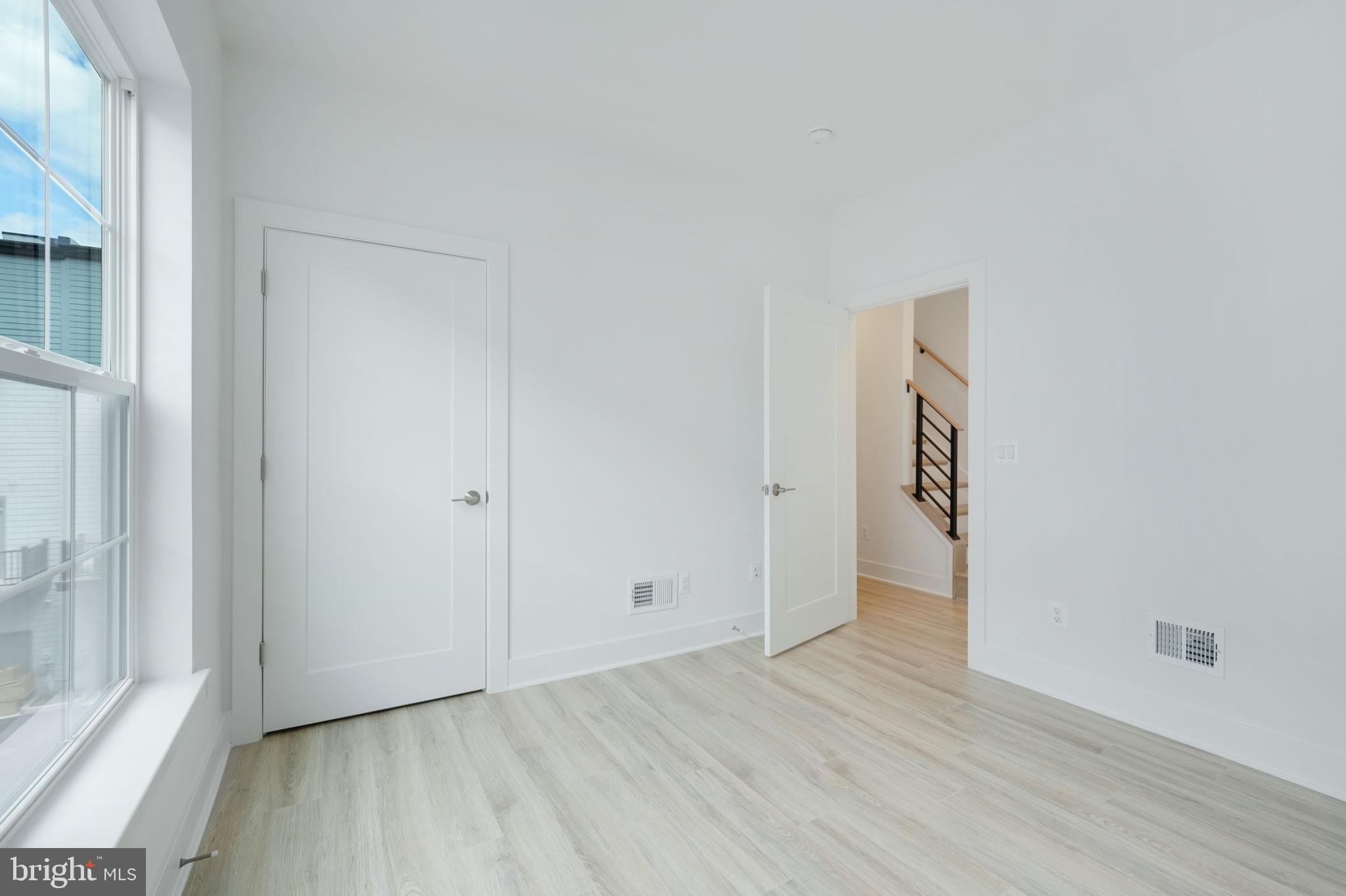 11232 Bunsen Street Reston, VA 20190 - Photo 33 of 52