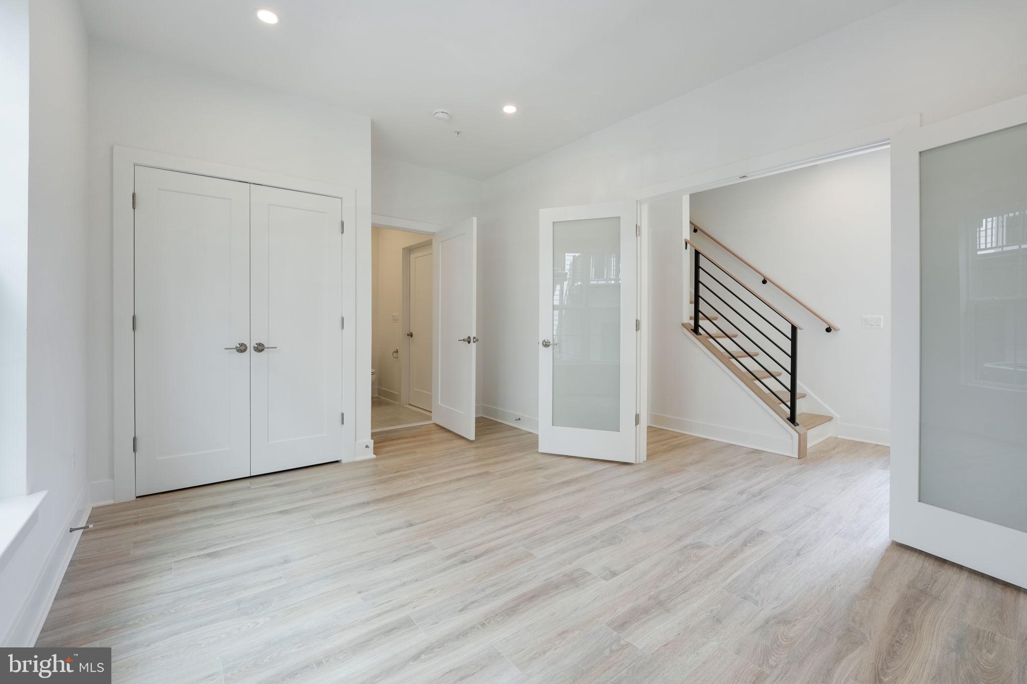 11232 Bunsen Street Reston, VA 20190 - Photo 43 of 52