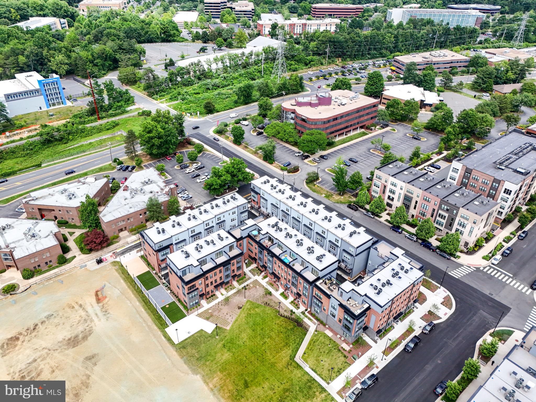 11232 Bunsen Street Reston, VA 20190 - Photo 50 of 52