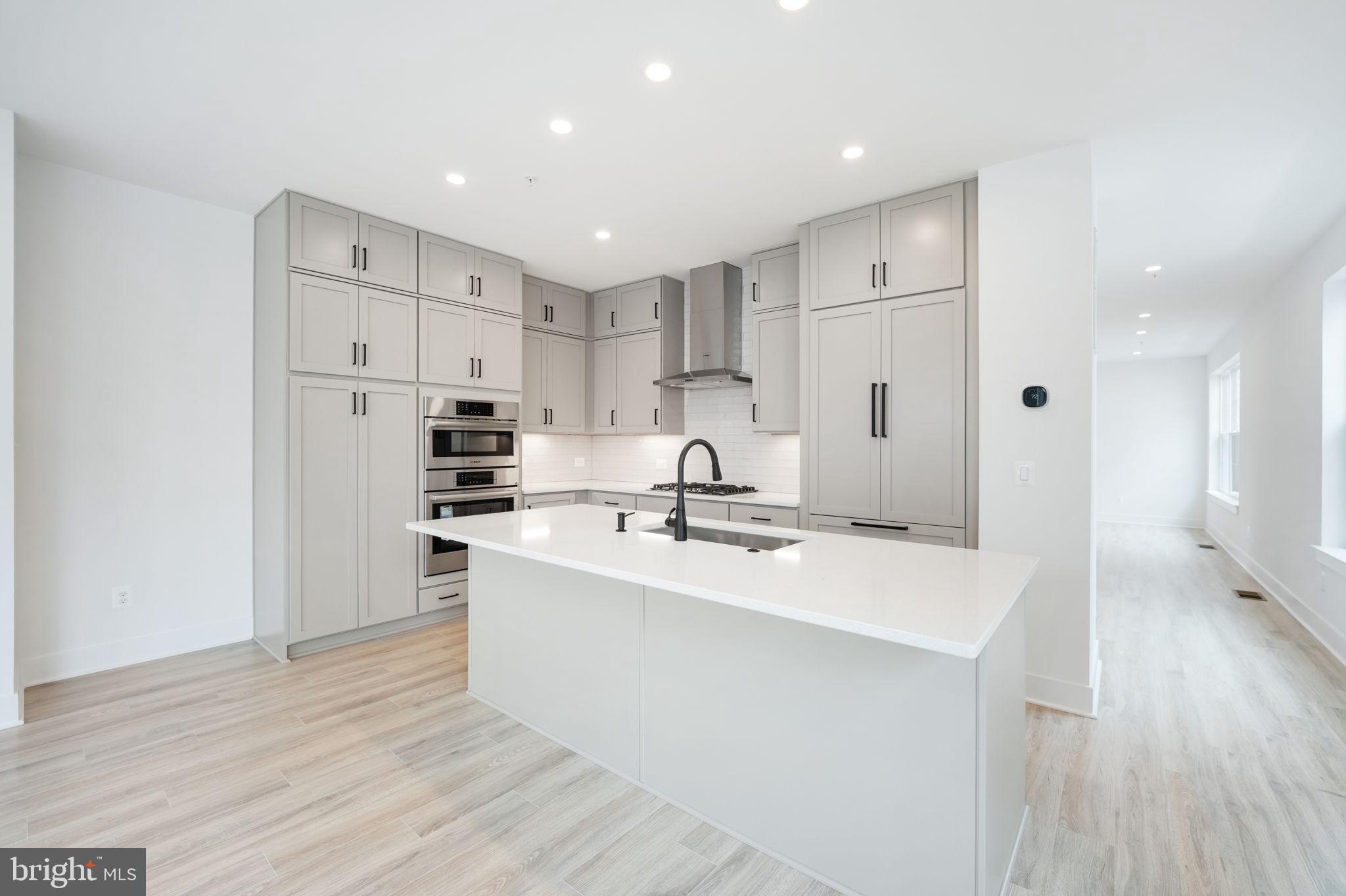 11232 Bunsen Street Reston, VA 20190 - Photo 9 of 52