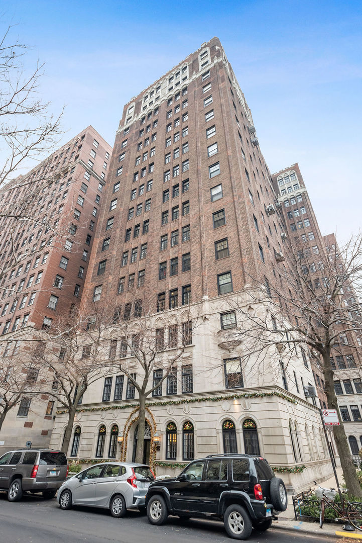 415 West Aldine Avenue, Unit 9D Chicago, IL 60657 - Photo 32 of 32 a building view