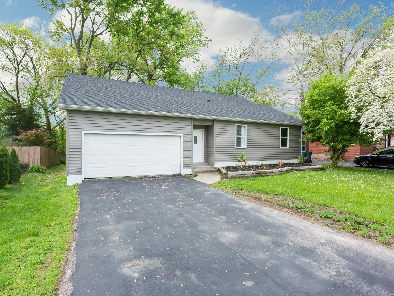 10340 Lackland Road St. Louis, MO 63114 - Photo 2 of 39 Gallery Image 2