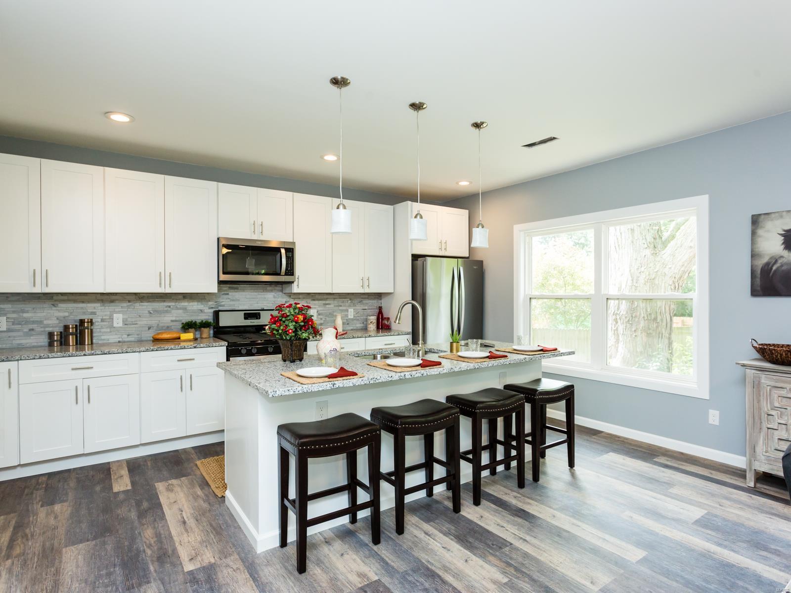 10340 Lackland Road St. Louis, MO 63114 - Photo 17 of 39 Gallery Image 17