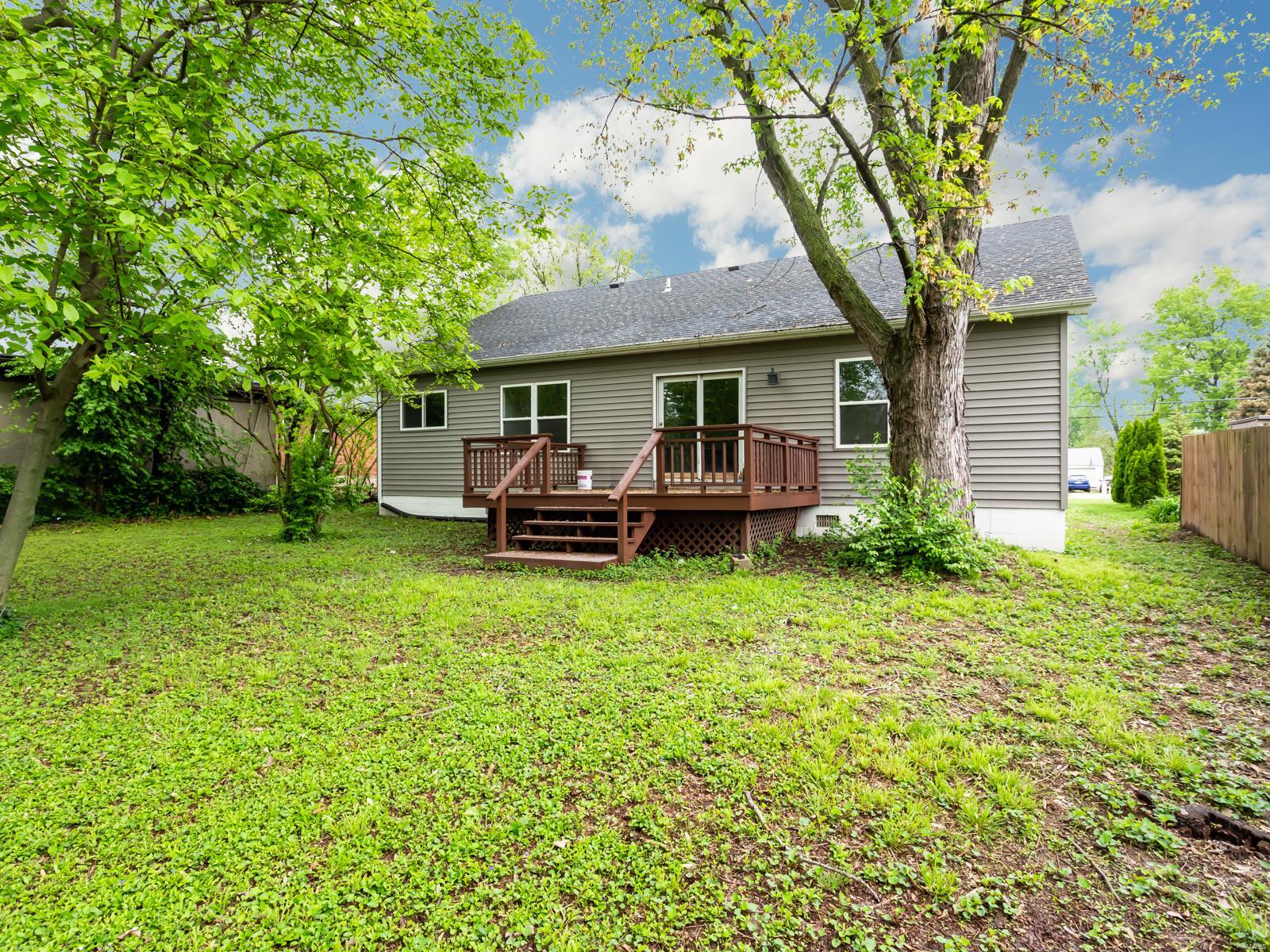10340 Lackland Road St. Louis, MO 63114 - Photo 3 of 39 Gallery Image 3