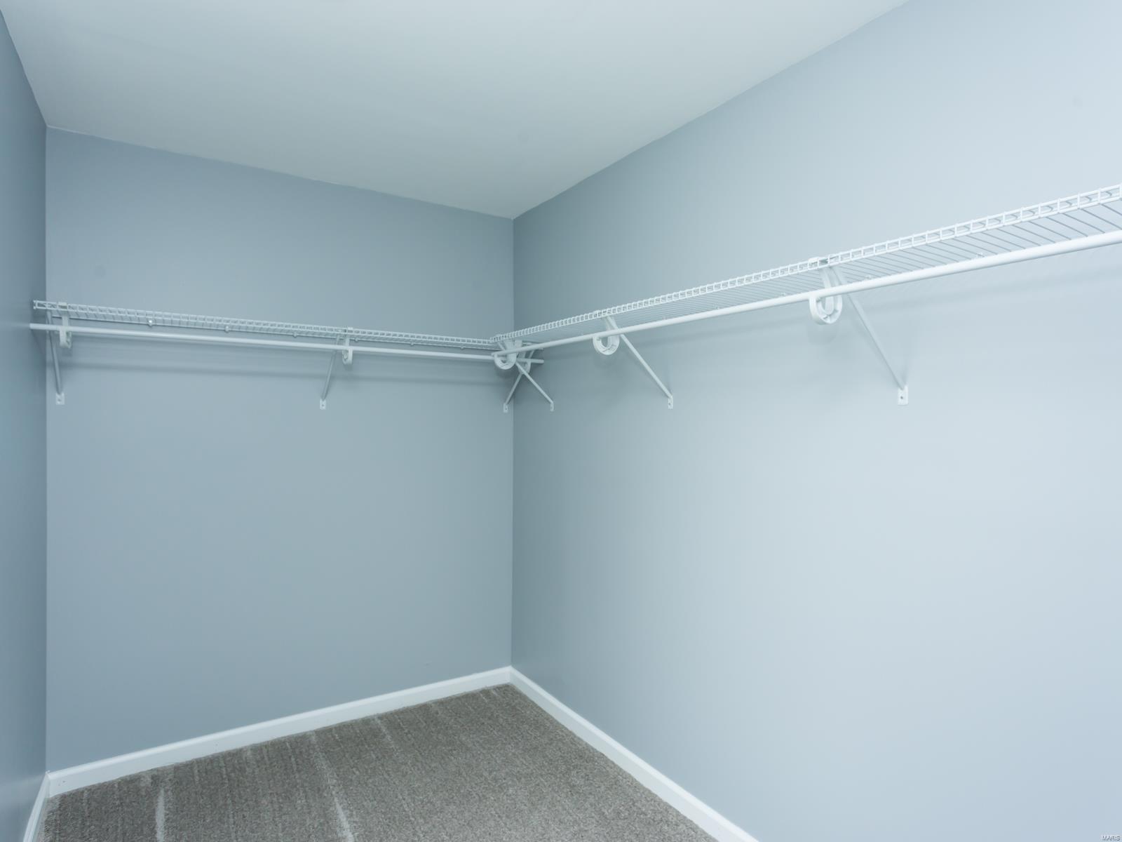 10340 Lackland Road St. Louis, MO 63114 - Photo 26 of 39 Gallery Image 26