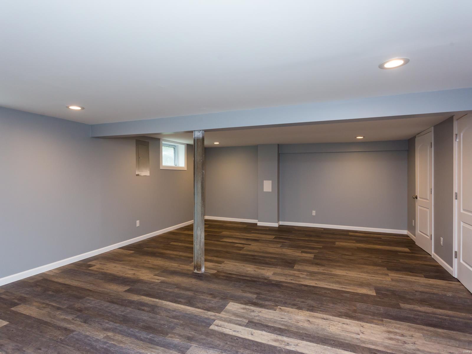 10340 Lackland Road St. Louis, MO 63114 - Photo 37 of 39 Gallery Image 37