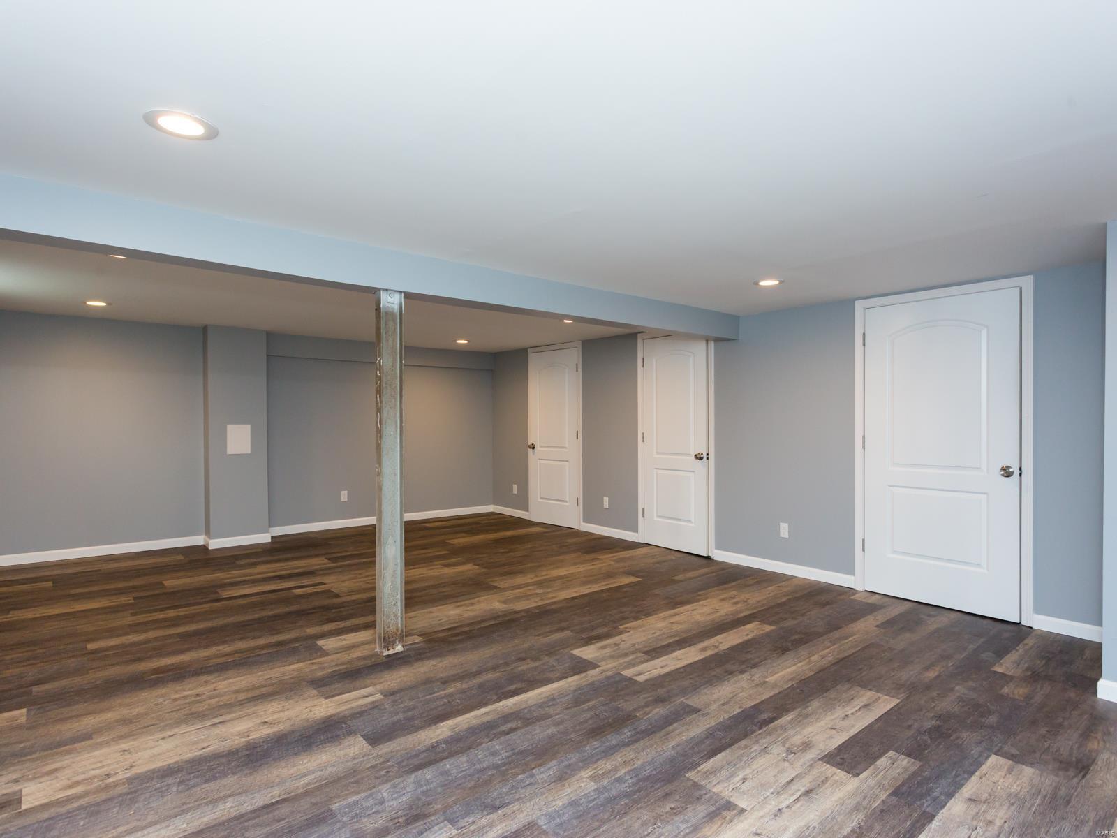10340 Lackland Road St. Louis, MO 63114 - Photo 38 of 39 Gallery Image 38