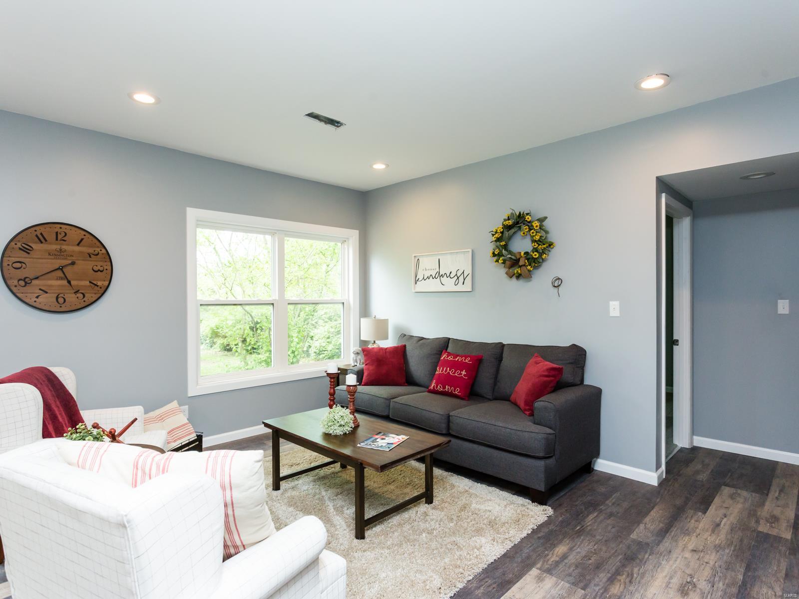 10340 Lackland Road St. Louis, MO 63114 - Photo 7 of 39 Gallery Image 7