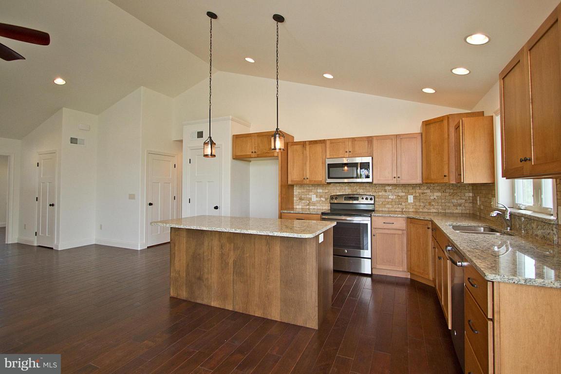 475 Hamilton Road, Unit 13 Lancaster, PA 17603 - Photo 7 of 42 Gallery Image 7