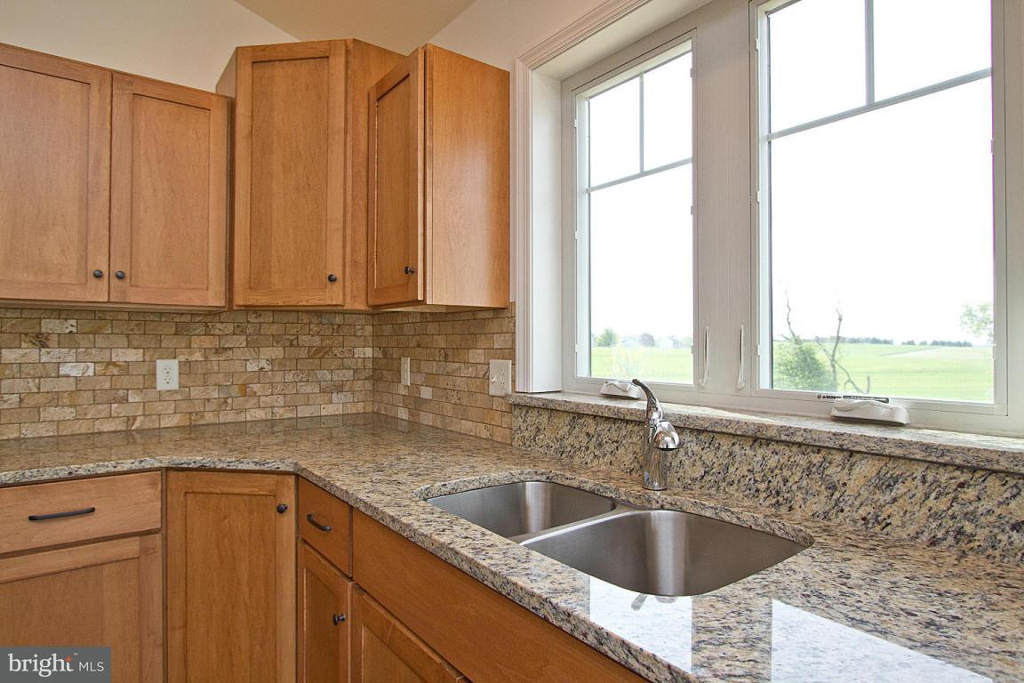 475 Hamilton Road, Unit 13 Lancaster, PA 17603 - Photo 8 of 42 Gallery Image 8