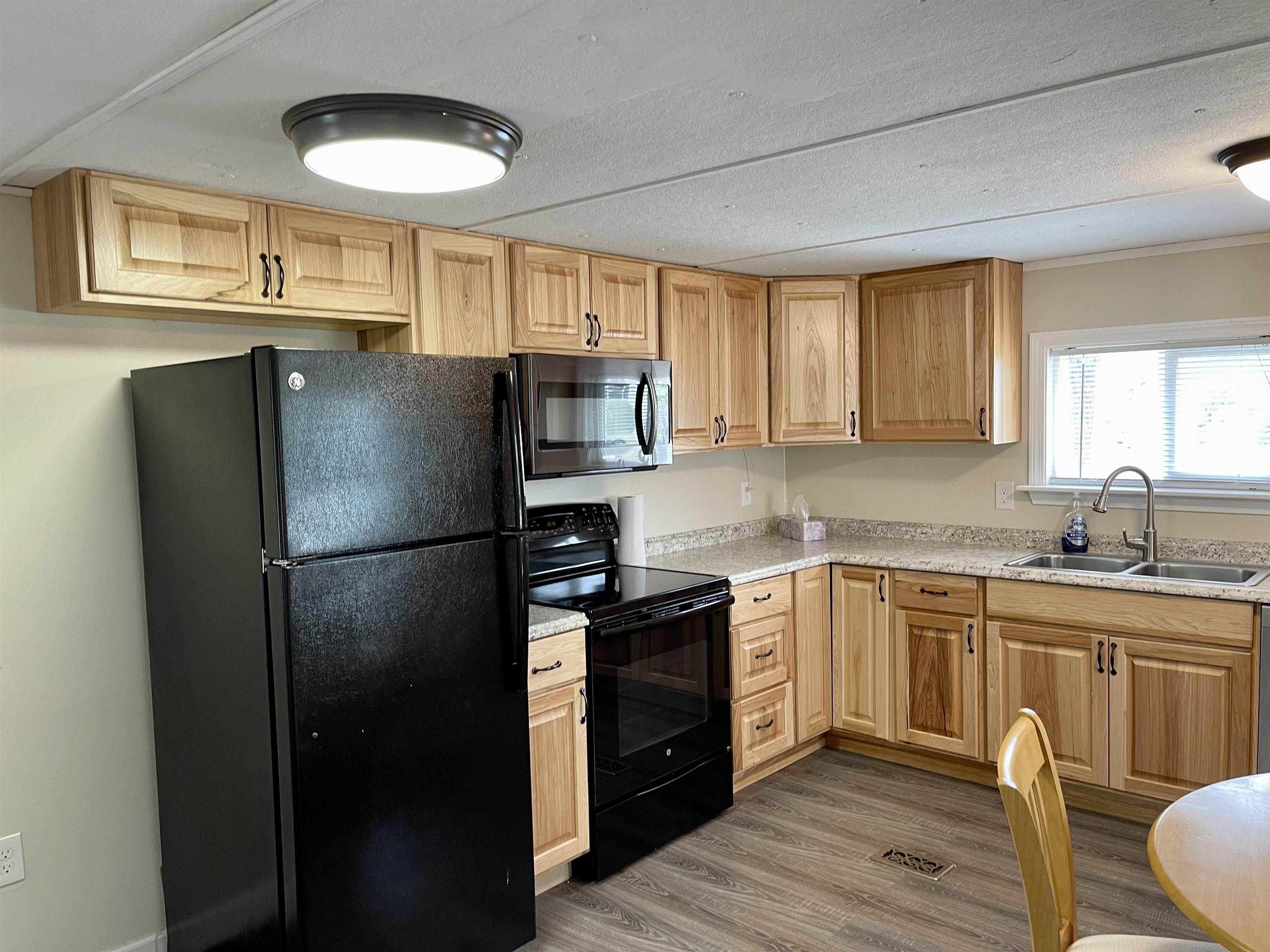 15 Trade Wind Lane Rochester, NH 03867 - Photo 3 of 40